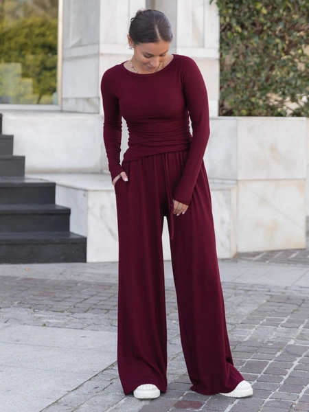 ZESTAW z prążkowanej dzianiny: Luźne SPODNIE X507 + Dopasowana BLUZKA z dekoltem typu łódka X504