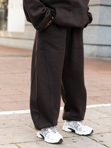 Dresowe bawełniane SPODNIE baggy ze ściągaczami i przeszyciami z dresu drapanego dark chocolate X510