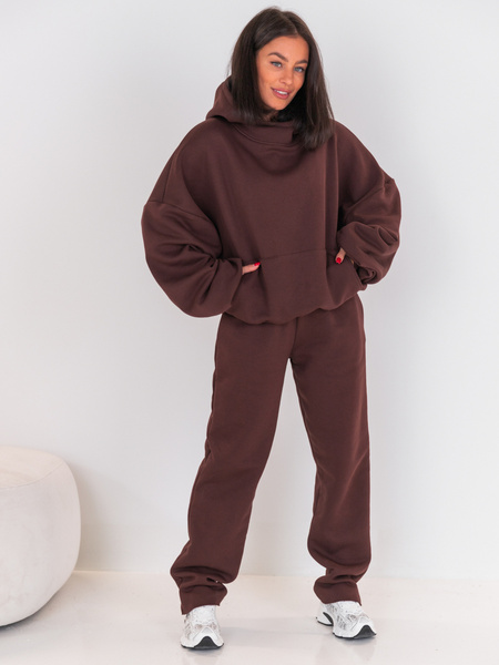 Bawełniana BLUZA z drapanego dresu z kapturem na stójce z kieszeniami kangurka brązowa E1