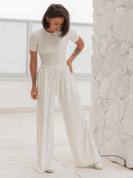 Wiscozowa dopasowana BLUZKA basic z krótkim rękawem ecru X203 k01