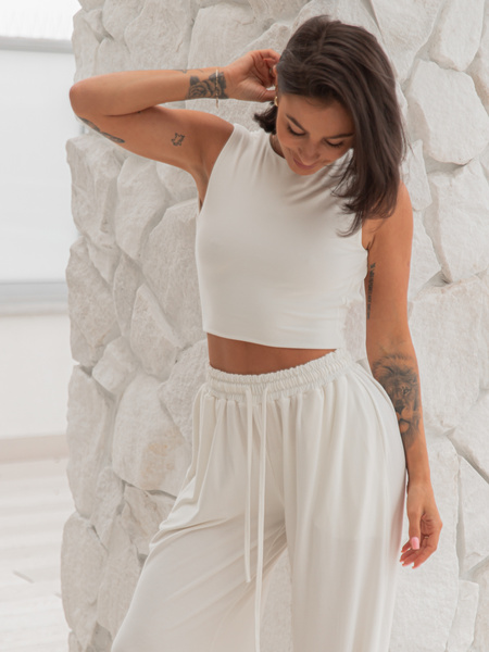 Wiscozowa dopasowana BLUZKA z sexy wycięciem na plecach ecru X205 k01