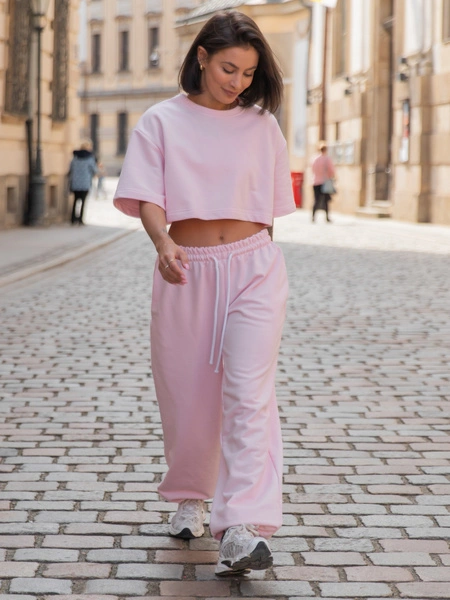 Bawełniany dresowy luźny szeroki T-SHIRT z krótkim rękawem baby pink X216 k01