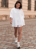 Dresowy bawełniany KOMPLET długi oversizowy t-shirt i krótkie spodenki biały X134 k01