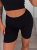 Krótkie legginsy SPODENKI kolarki z prążkowanej bawełny czarne E156 k01