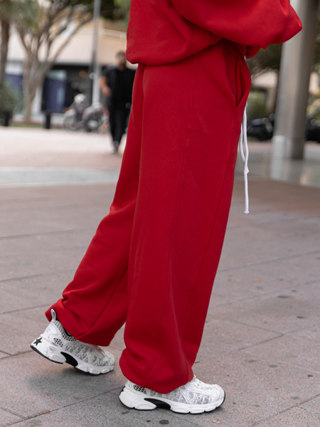 Oversizowe bawełniane SPODNIE dresu drapanego z przeszyciem i ściągaczami czerwone X476