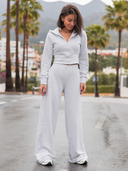 Dresowy bawełniany KOMPLET dopasowana bluza z kapturem i spodnie z poszerzanymi nogawkami szary melanż X75 k01