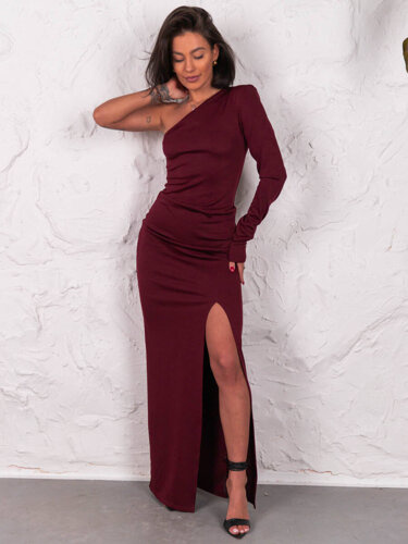 Elegancka maxi SUKIENKA z asymetrycznym dekoltem z jednym długim rękawem bordowa E624 k01