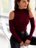 Bawełniany półgolf z gołymi ramionami z prążkowanej dzianiny bordowy c456 k01