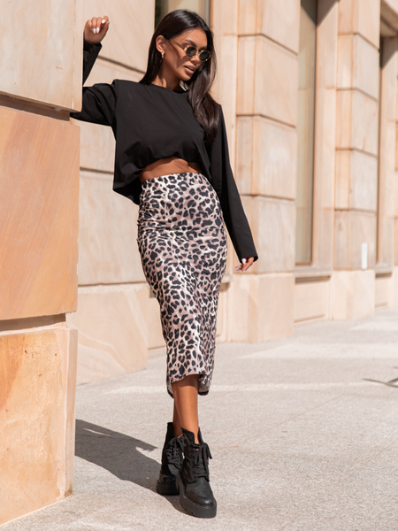 Obcisła midi SPÓDNICA z efektem push up z gładkiej dzianiny panterka X310