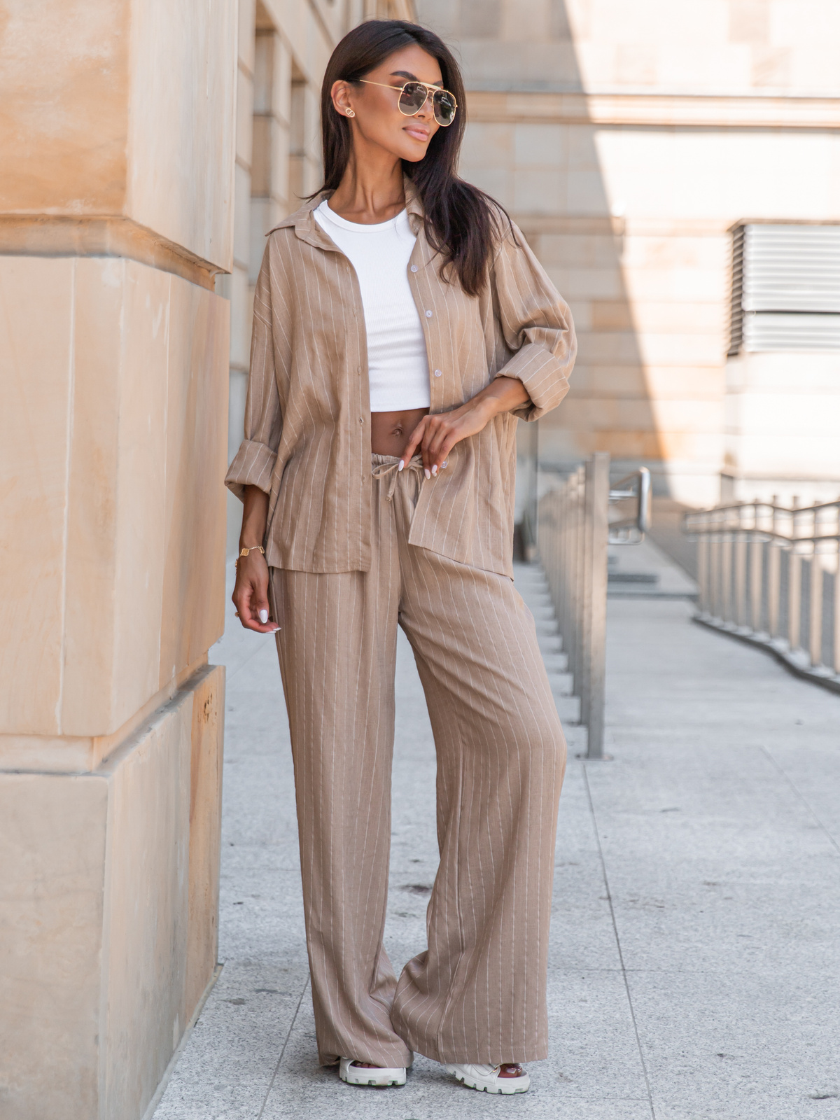 Lniane luźne długie SPODNIE z niższym stanem mokka w tenisowy prążek X251 k01