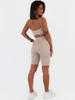 Bawełniany komplet kolarki i krótki top z prążkowanej dzianiny beżowy c181