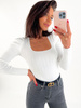 Dzianinowa dopasowana bluzka z bufkami biała 20181