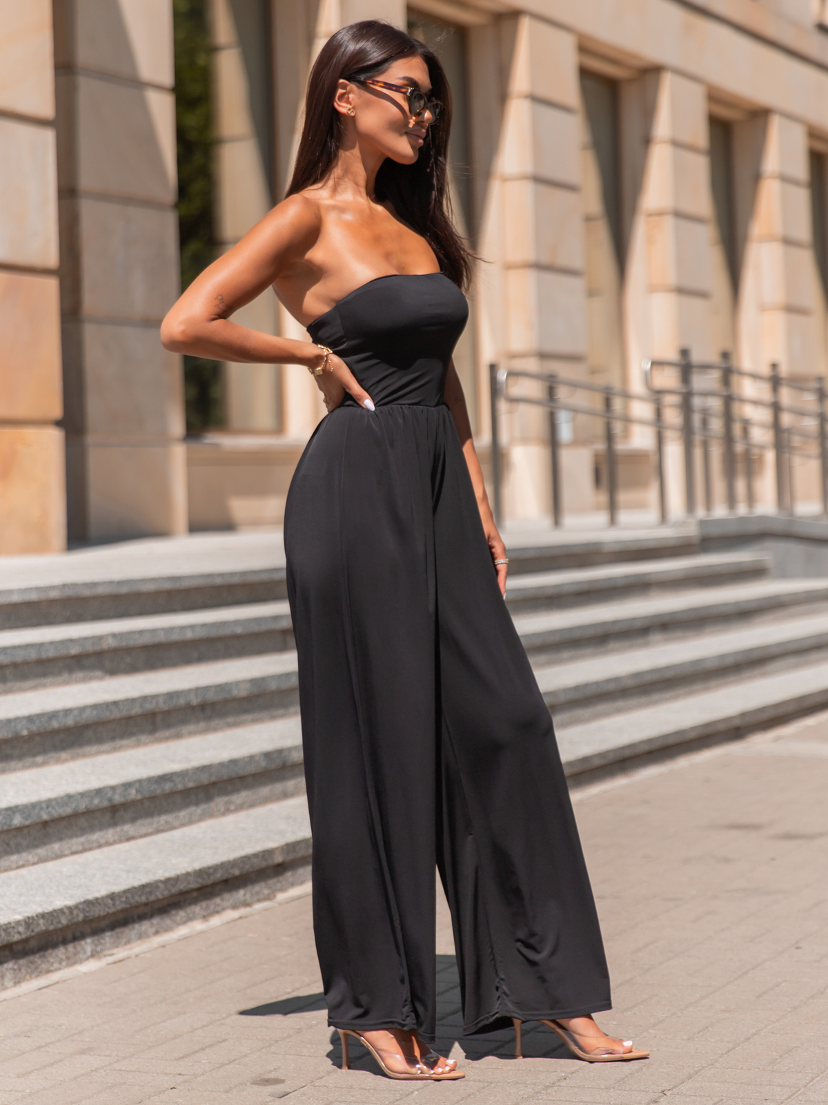 Komfortowy KOMBINEZON gorsetowa góra i luźne spodnie czarny X256 k01