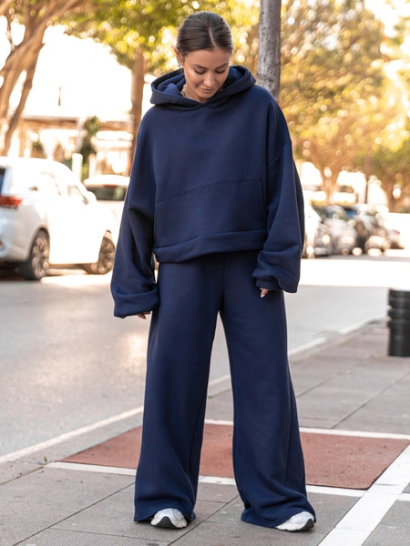 Bawełniane dresowe SPODNIE szeroki krój bez ściągaczy z dresu drapanego navy blue X512