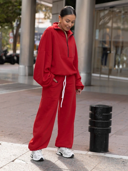 Oversizowe bawełniane SPODNIE dresu drapanego z przeszyciem i ściągaczami czerwone X476