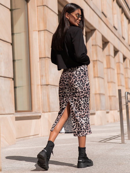 Obcisła midi SPÓDNICA z efektem push up z gładkiej dzianiny panterka X310 k01