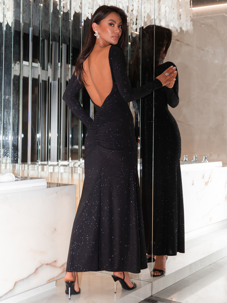 Maxi SUKIENKA z gołymi plecami drapowana z dzianiny pokrytej brokatem czarna E607 k01