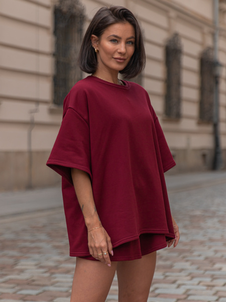 Dresowy bawełniany KOMPLET długi oversizowy t-shirt i krótkie spodenki bordowy X134