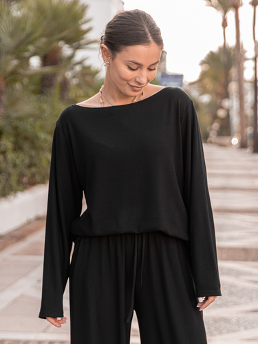 Luźna komfortowa BLUZKA z długim rękawem z prążkowanej dzianiny wiskoza i bawełna czarna X506