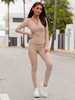 Dopasowany modelujący KOMPLET z poliamidem bluza ze stójką i spodnie legginsy beżowy X70 k01