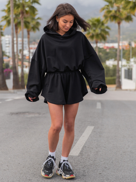 Bawełniana krótka oversizowa BLUZA dresowa z kapturem kangurka czarna X51 k01