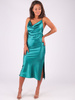 Satynowa sukienka midi odkryte plecy szmaragdowa b208 k01