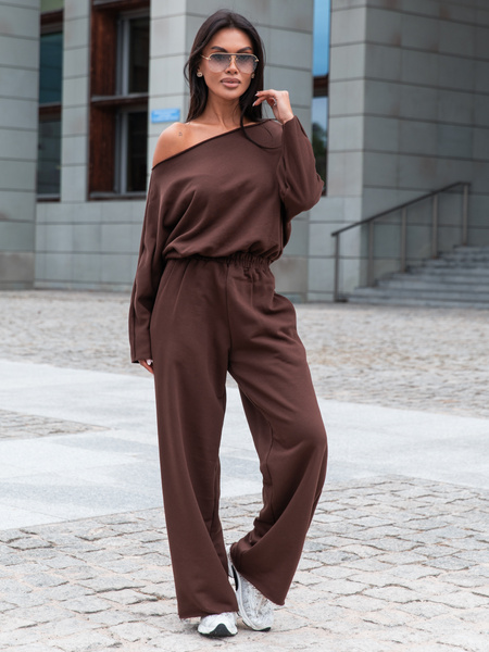 Dresowy bawełniany KOMBINEZON z długimi spodniami brązowy X414