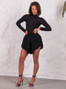 Krótka rozkloszowana asymetryczna SPÓDNICA ze spodenkami z wiskozy czarna E646 k01
