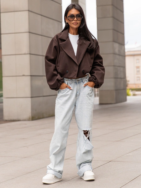 Oversizowa krótka KURTKA o szerokim kroju ze ściągaczem czekoladowa X364