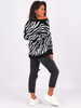 Sweter z dekoltem w serek zebra oversize czarno biały k01