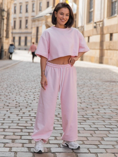 Bawełniany dresowy luźny szeroki T-SHIRT z krótkim rękawem baby pink X216 k01