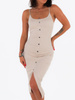 Ołówkowa dopasowana sukienka midi z guzikami na ramkach z prążka beżowa c221 k01
