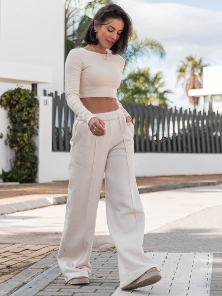 Basic krótki TOP z długim rękawem z modalu o fakturze prążka waniliowa X8 k01