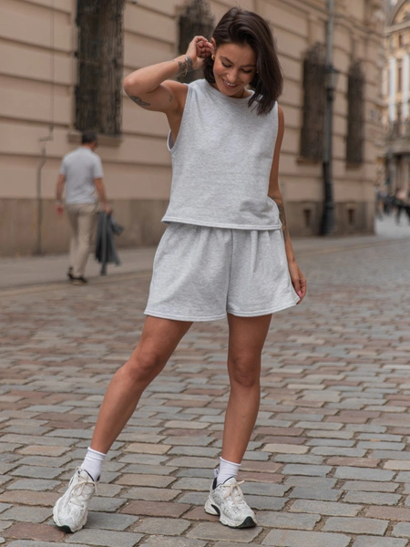 Dresowy bawełniany KOMPLET krótki oversizowy t-shirt i krótkie spodenki szary melanż X215 k01