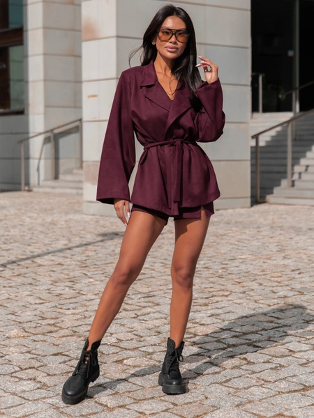 Oversizowa zamszowa MARYNARKA o szerokim kroju z paskiem bordowa X409