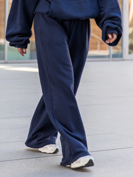Dresowe bawełniane SPODNIE  z szerokimi nogawkami navy blue X31