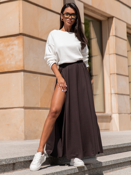 Luźny codzienny SWETER o klasycznym splocie ecru X302