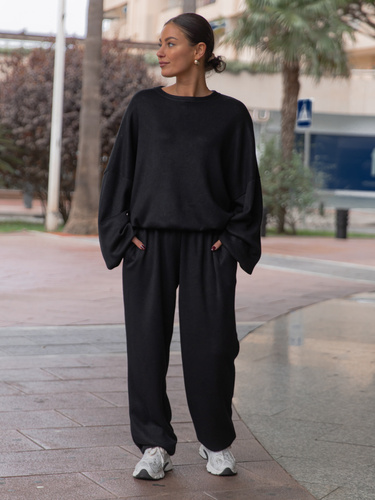 Codzienny KOMPLET dres ze swetrowej dzianiny oversizowa bluza i luźne spodnie ze ściągaczami czarny X452 k01