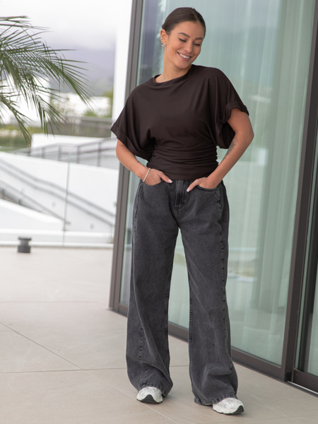 Wiskozowa BLUZKA kimono z marszczeniem po bokach z krótkim rękawem czekoladowa X501