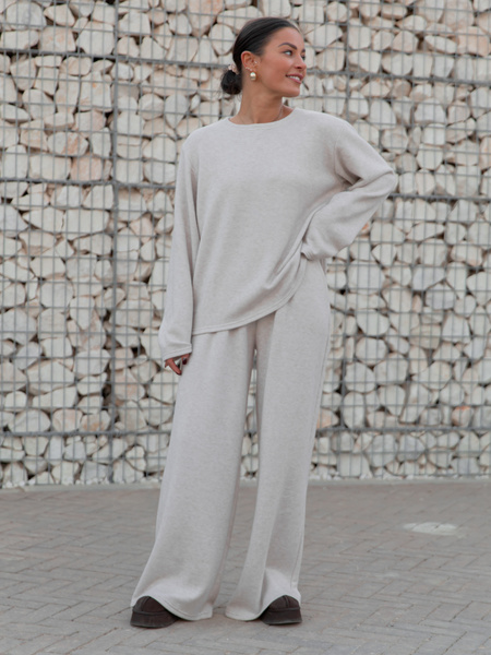 KOMPLET z dzianiny swetrowej oversizowa bluzka i szerokie spodnie beżowy X453