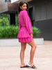 Zwiewny KOMPLET krótka koszula z długim rękawem wiązana i spódnica mini z falbankami amarantowy E268 k01