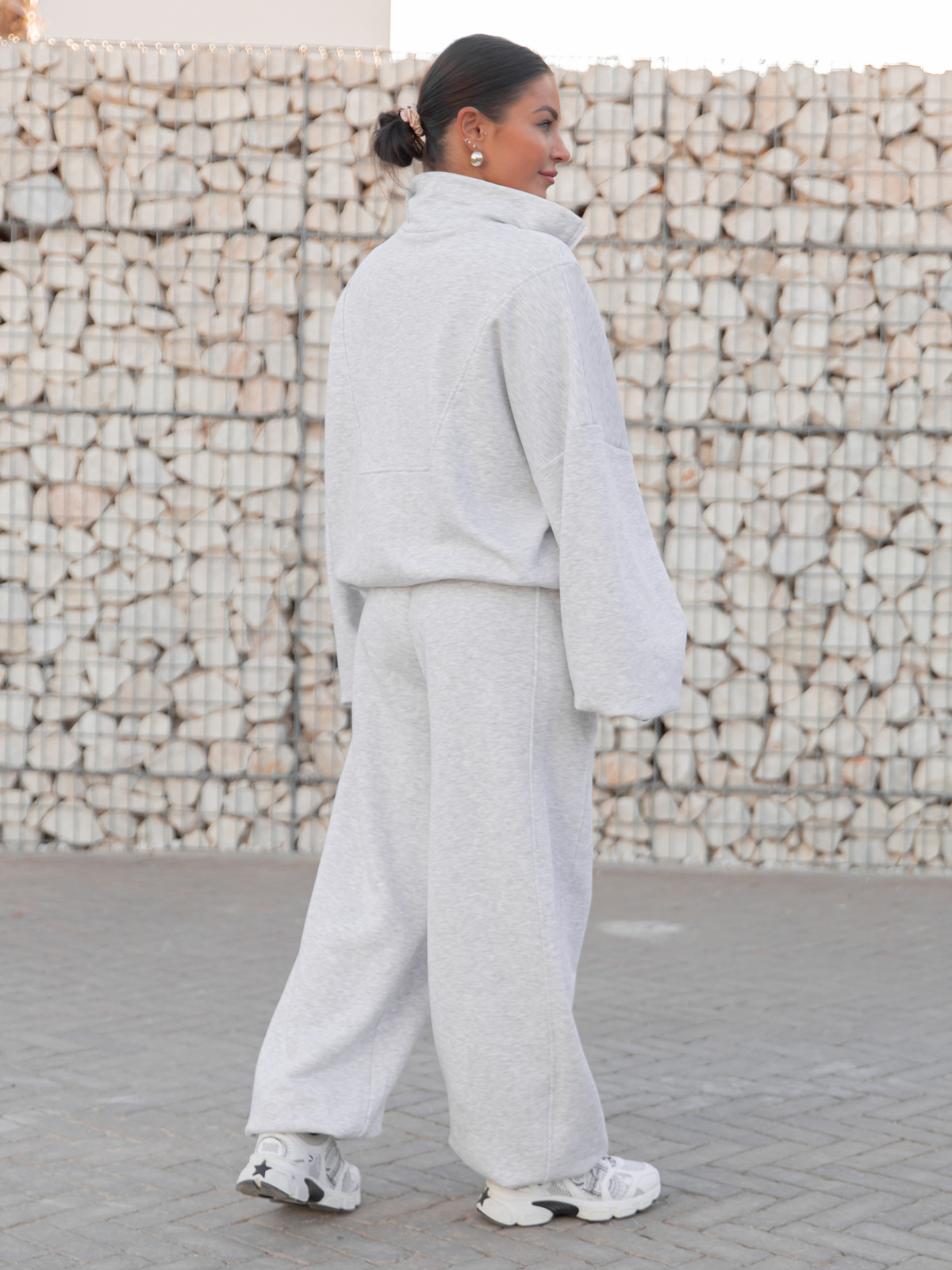 ZESTAW DRESOWY: Oversizowa BLUZA z dresu drapanego na stójce z zamkiem X477 + Oversizowe SPODNIE dresu drapanego z przeszyciem i ściągaczami X476