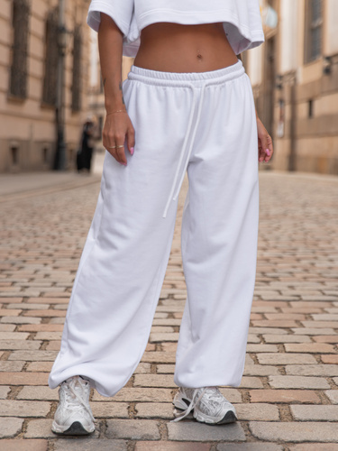 Luźne SPODNIE baggy ze sznurkiem z bawełnianej dresówki niedrapanej od wewnątrz białe X217 k01