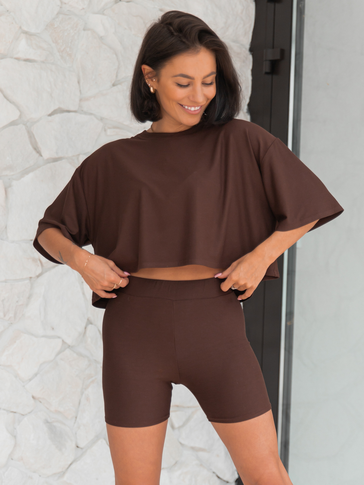 Dopasowane KOLARKI spodenki z wiscozy czekoladowe X200 k01