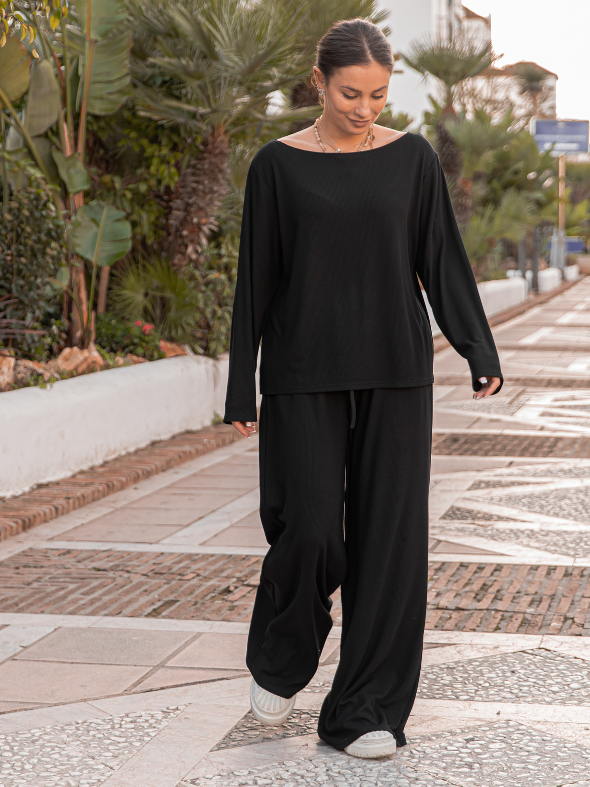 ZESTAW z prążkowanej dzianiny: Luźne SPODNIE X507 + Luźna BLUZKA z długim rękawem X506