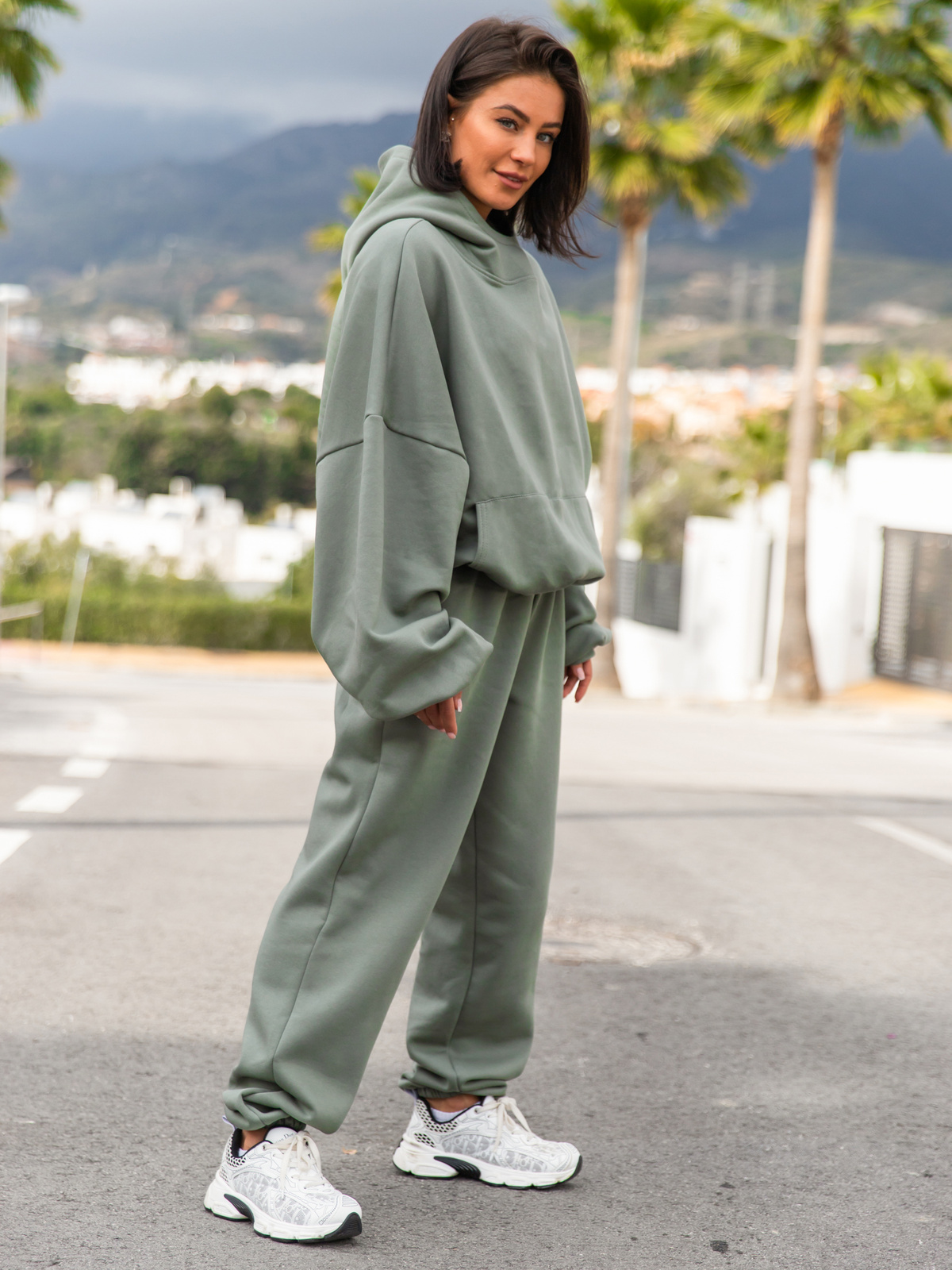 Dresowe bawełniane SPODNIE  ze ściągaczami khaki X32 k01