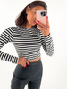 Krótka bluzka z długim rękawem w paski biało czarne c505 k01