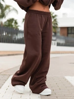 beże i brązy || brązowy