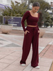 Codzienny KOMPLET krótka bluzka z kwadratowym dekoltem i luźne spodnie z gumką w pasie z prążkowanej dzianiny wiscoza i bawełna bordowy X558