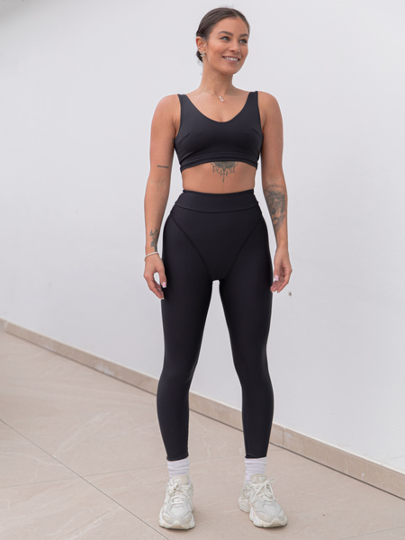 FITNESS / SIŁOWNIA / JOGA krótka BLUZKA – stanik sportowy na ramiączkach czarny F105